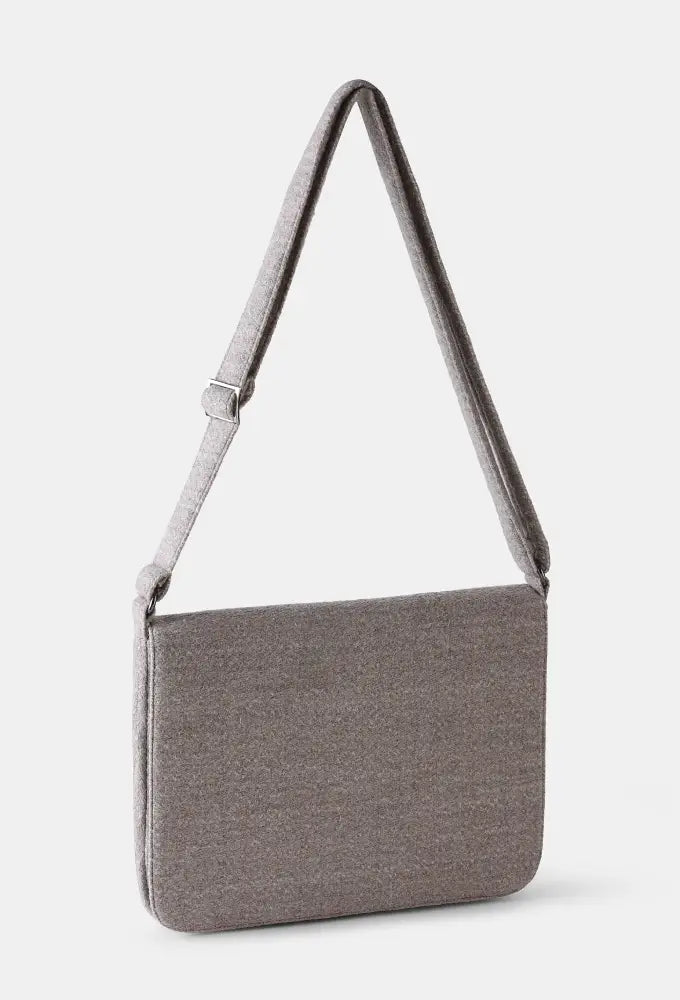 Laptop Soft Brown Bag in walnut brown handwoven wool
